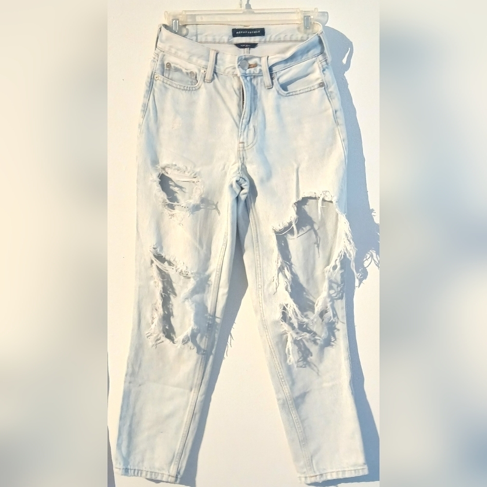 Aeropostale Women's Distressed Light Wash Jeans